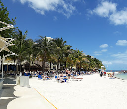 El Embarcadero Cancún-Isla Mujeres photo