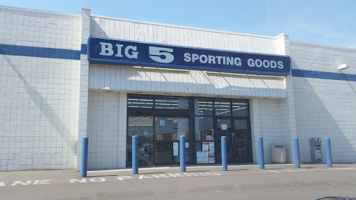 Sporting Goods Store «Big 5 Sporting Goods - Deer Valley», reviews and photos, 1919 W Bell Rd, Phoenix, AZ 85023, USA