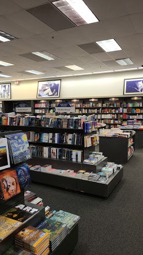 Book Store «Books-A-Million», reviews and photos, 5900 Sugarloaf Pkwy #321, Lawrenceville, GA 30043, USA