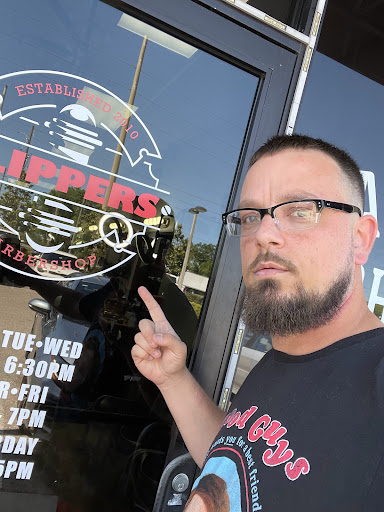 Barber Shop «Clippers Barber Shop», reviews and photos, 3635 Aloma Ave, Oviedo, FL 32765, USA