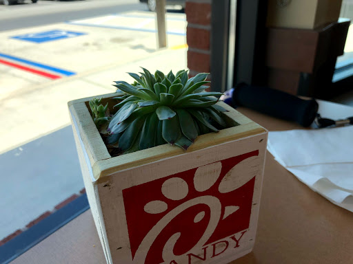 Fast Food Restaurant «Chick-fil-A», reviews and photos, 3678 W Gandy Blvd, Tampa, FL 33611, USA