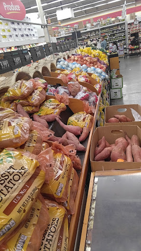 Grocery Store «Smart & Final», reviews and photos, 147 N Wilson Way, Stockton, CA 95205, USA