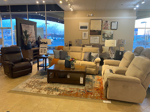 Furniture Store «La-Z-Boy Furniture Galleries», reviews and photos, 3050 Berlin Turnpike, Newington, CT 06111, USA