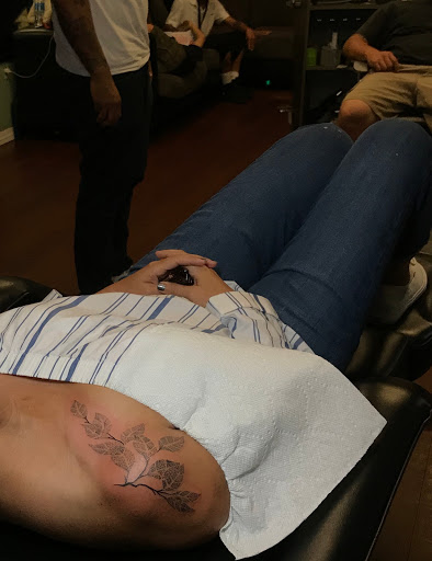 Tattoo Shop «Eazy Street Tattoos», reviews and photos, 13433 SW 56th St, Miami, FL 33175, USA