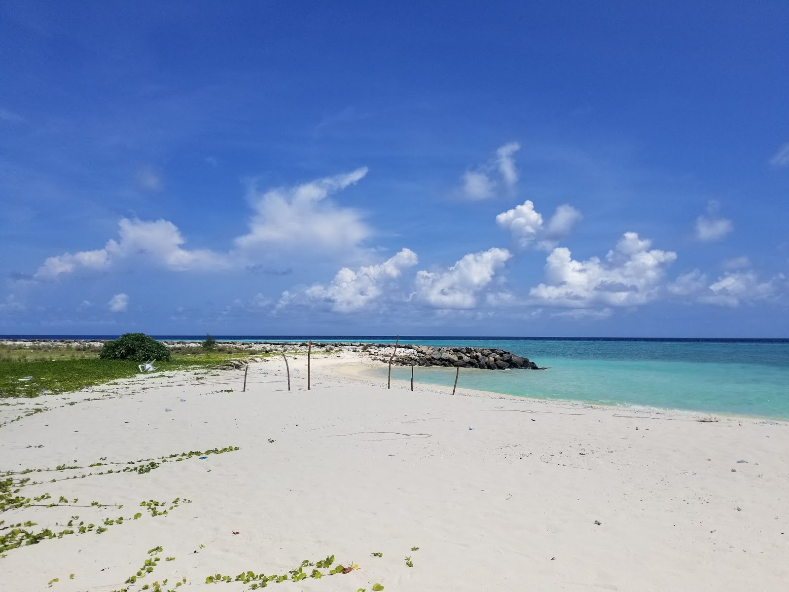 Photo de Velidhoo Beach avec un rivage spacieux