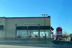 Taco Bell image