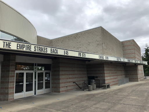 Movie Theater «Cornelius 10 Cinemas», reviews and photos, 200 N 26th Ave, Cornelius, OR 97113, USA
