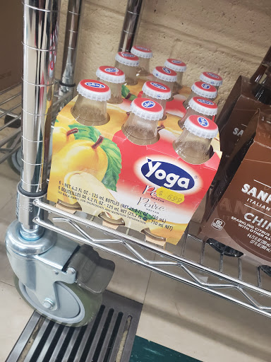 Italian Grocery Store «DeVitis Fine Italian Foods», reviews and photos, 560 E Tallmadge Ave, Akron, OH 44310, USA