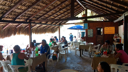 Los Buzos - Puerto Angelito, Playa Zicatela, 71980 Puerto Escondido, Oax., Mexico