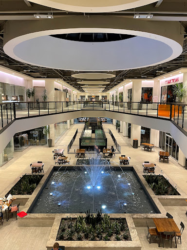 Shopping Mall «The Shops At Kenilworth», reviews and photos, 800 Kenilworth Dr, Towson, MD 21204, USA