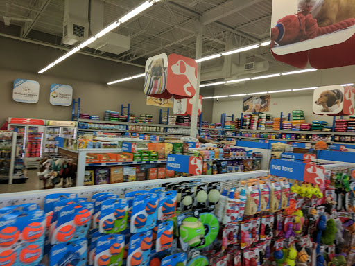 Pet Supply Store «Chow Hound Pet Supplies», reviews and photos, 5811 Byron Center Ave SW, Wyoming, MI 49519, USA