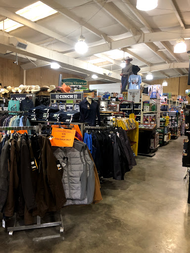 Farm Equipment Supplier «Columbia Farm Supply», reviews and photos, 170 Bear Creek Pike, Columbia, TN 38401, USA