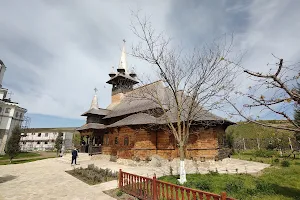 Mănăstirea Crucea image