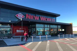 New World Feilding image