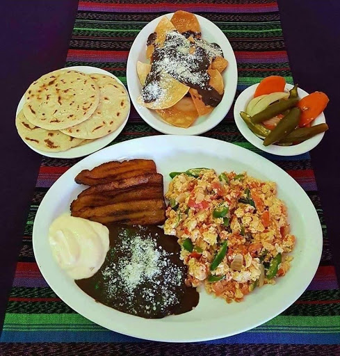 Pupusería & Restaurante Los Latinos