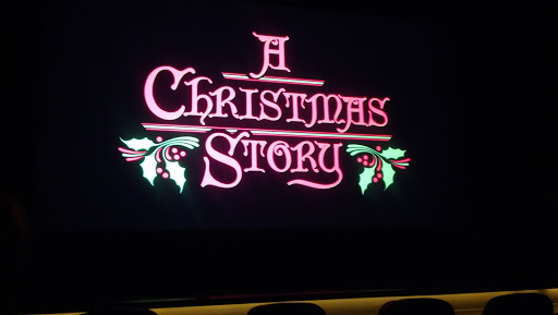 Movie Theater «Studio Movie Grill», reviews and photos, 8954 S