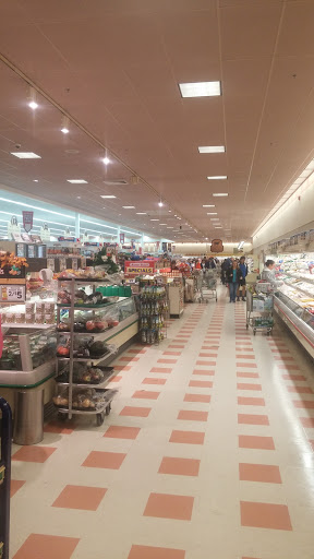 Grocery Store «Market Basket», reviews and photos, 100 Market Street, Tilton, NH 03276, USA