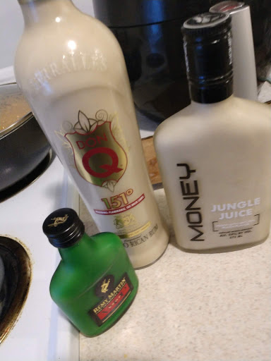 Liquor Store «Highland Park Wine & Liquors», reviews and photos, 97 Woodbridge Ave, Highland Park, NJ 08904, USA