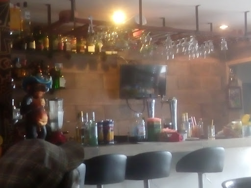 Mayas Bar