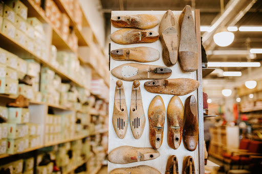 Shoe Store «Mast Shoes Ann Arbor», reviews and photos, 2517 Jackson Ave, Ann Arbor, MI 48103, USA