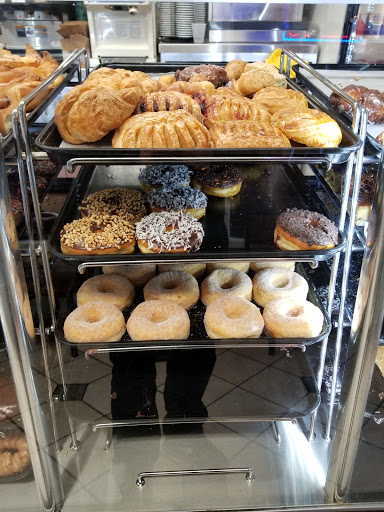 Donut Shop «Yum Yum Donuts», reviews and photos, 9 Fremont Ave, Alhambra, CA 91801, USA