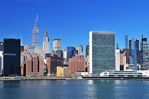 Midtown Manhattan Skyline image