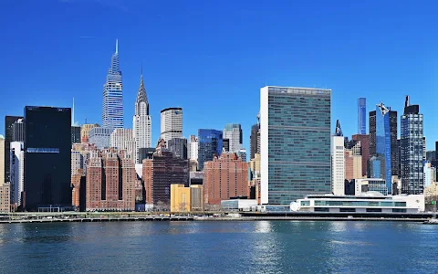 Midtown Manhattan Skyline image