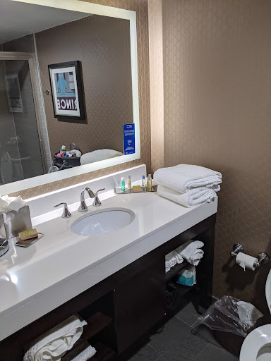 Hotel «DoubleTree by Hilton Hotel Decatur Riverfront», reviews and photos, 1101 6th Ave NE, Decatur, AL 35601, USA