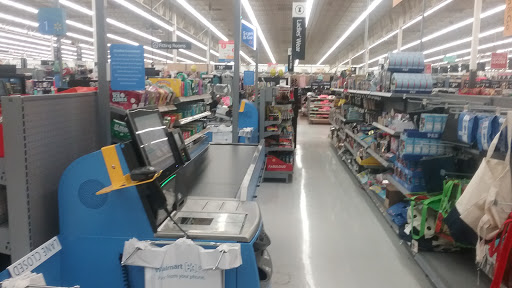 Department Store «Walmart Supercenter», reviews and photos, 340 Norman Dr, Valdosta, GA 31601, USA