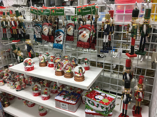 Dollar Store «Dollar Tree», reviews and photos, 759 Bustleton Pike, Feasterville, PA 19053, USA