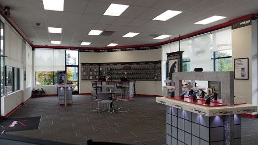 Cell Phone Store «Verizon Wireless - Cellular Plus», reviews and photos, 17390 SE Bluff Rd Suite 2, Sandy, OR 97055, USA