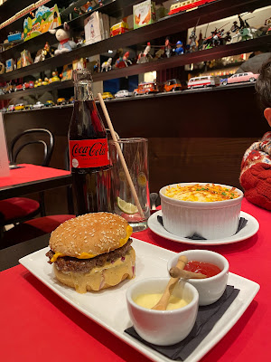 Dinand par Ferdi à Paris