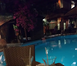 Wina Holiday Villa photo