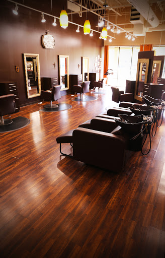 Day Spa «JB Cavour Salon Spa», reviews and photos, 2170 Silver Lake Rd NW, New Brighton, MN 55112, USA