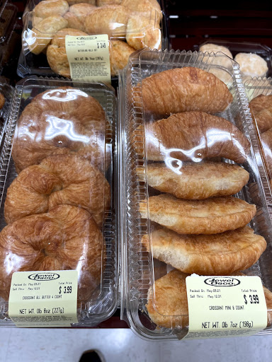 Shopping Mall «Harlem-Foster Shopping Center», reviews and photos, 7240 W Foster Ave, Chicago, IL 60656, USA