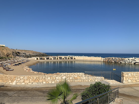 Lavris beach
