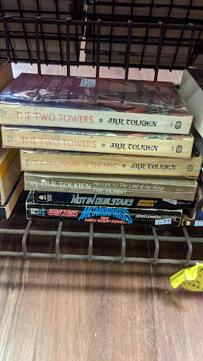 Used Book Store «Bring Your Old Books», reviews and photos, 48551 Van Dyke, Shelby Charter Township, MI 48317, USA