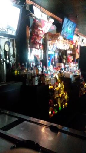 Bar «Bungalow Liquors & Lounge», reviews and photos, 3200 US-98, Panama City, FL 32401, USA