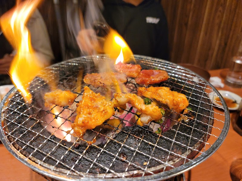『七輪炭火焼肉・ホルモン 聖幸苑』×焼肉食べ放題・韓国料理