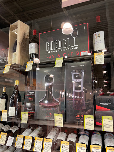 Wine Store «Total Wine & More», reviews and photos, 1451 New Britain Ave, West Hartford, CT 06110, USA