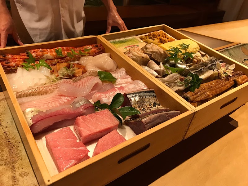 鮨 うちやま 大阪府大阪市中央区難波 寿司店 グルコミ