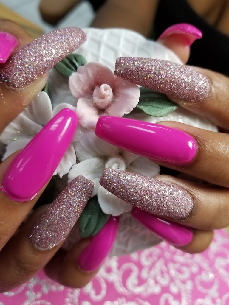 A&Q nails full service salon 32277