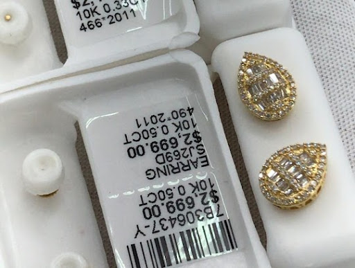 Watch Repair Service «Golden Jewelers - Memphis», reviews and photos, 2926 Lamar Ave, Memphis, TN 38114, USA