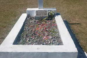 Taman Makam Pahlawan Lalong Tana Karot image