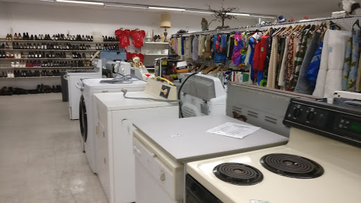 Thrift Store «The Salvation Army Family Stores», reviews and photos, 2230 N Dort Hwy, Flint, MI 48506, USA