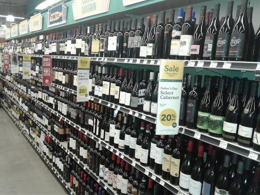 Grocery Store «Whole Foods Market», reviews and photos, 283 Broadway St, Laguna Beach, CA 92651, USA