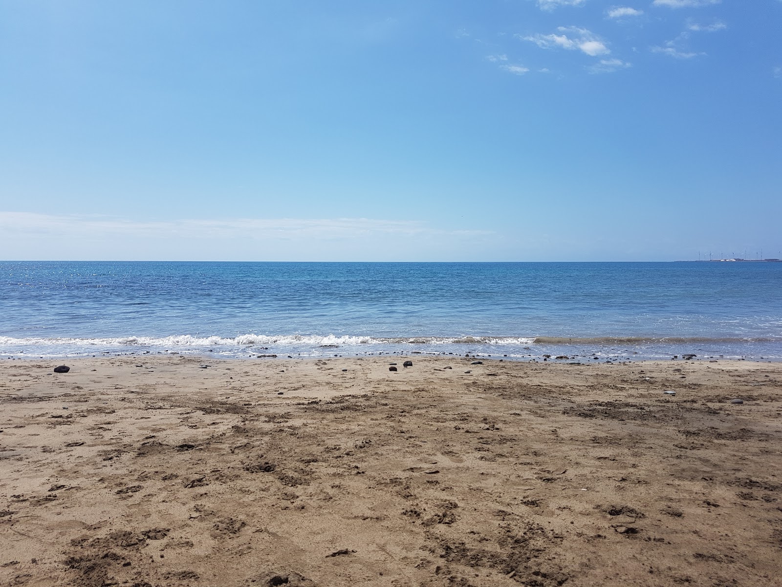 Φωτογραφία του Playa de Cueva Laya με επίπεδο καθαριότητας πολύ καθαρό