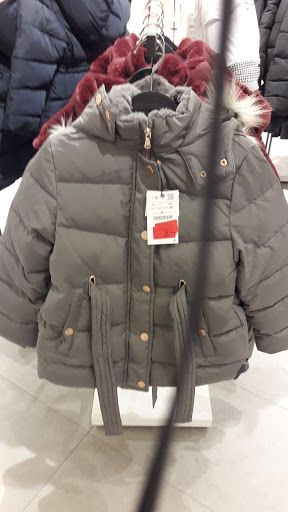 Stores to buy women's quilted coats Warsaw