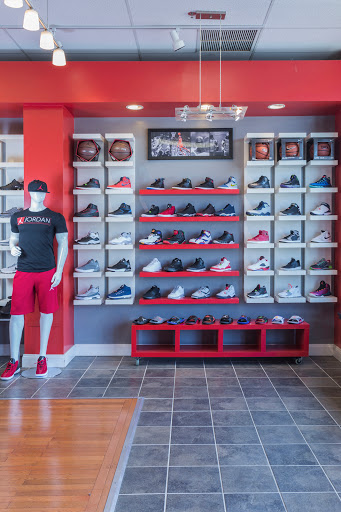 Sportswear Store «Mr Sports», reviews and photos, 100 Broadway, Elmwood Park, NJ 07407, USA