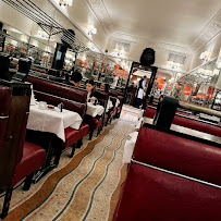 Atmosphère du Restaurant français Chez Savy à Paris - n°17